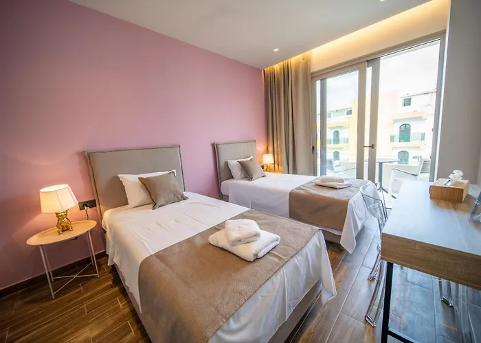 Luxury House - Center - Sleeps 8 Σπίτι διακοπών *