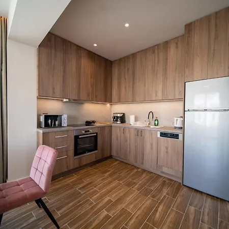Luxury House - Center - Sleeps 8 Feriehus *