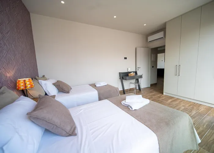 Luxury House - Center - Sleeps 8 Semesterbostad Hersonissos (Crete)